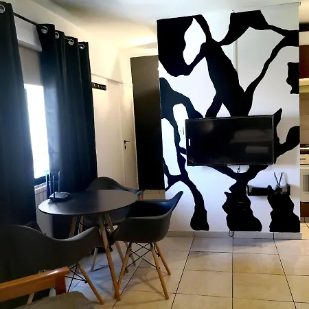 St Lazaros, Larnaca Center