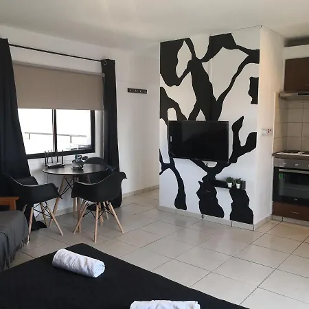 St Lazaros, Larnaca Center