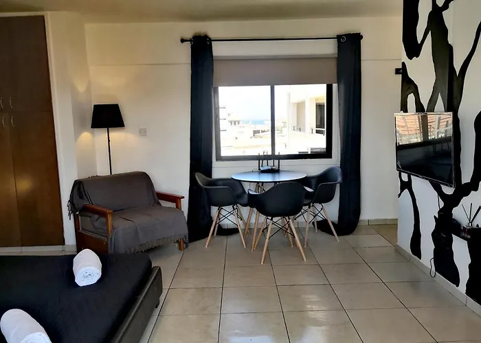 St Lazaros, Larnaca Center