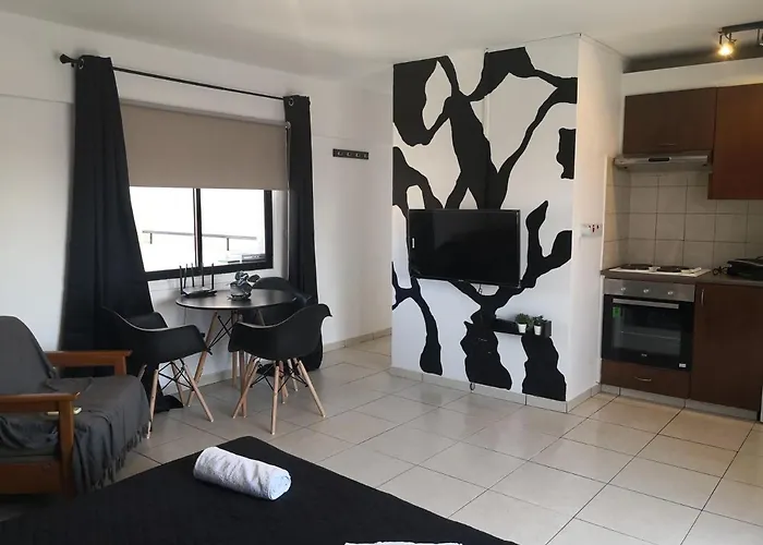 St Lazaros, Larnaca Center