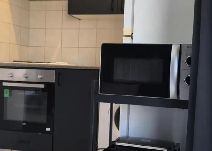 St Lazaros, Larnaca Center * Scala